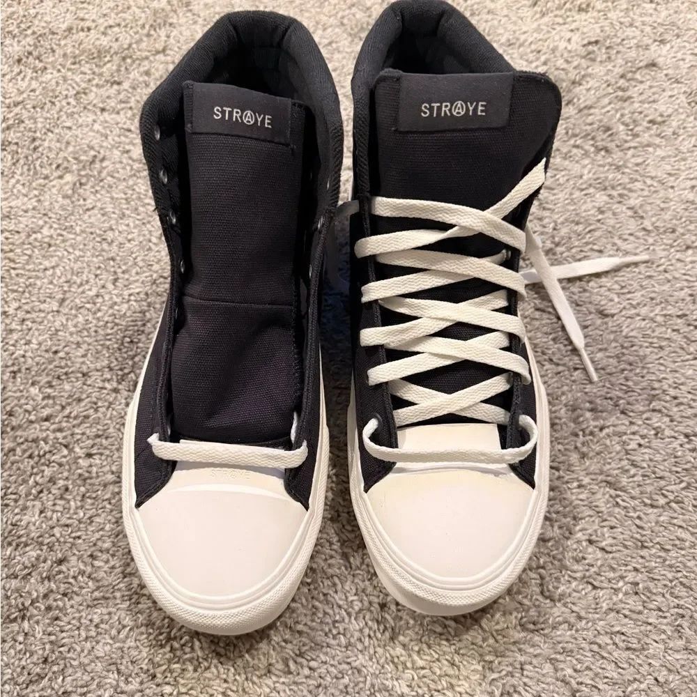 STRAYE Black and White High-Top Sneakers